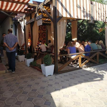 Sim Sim Hostel & Guest House Near The Church Samarkand Esterno foto