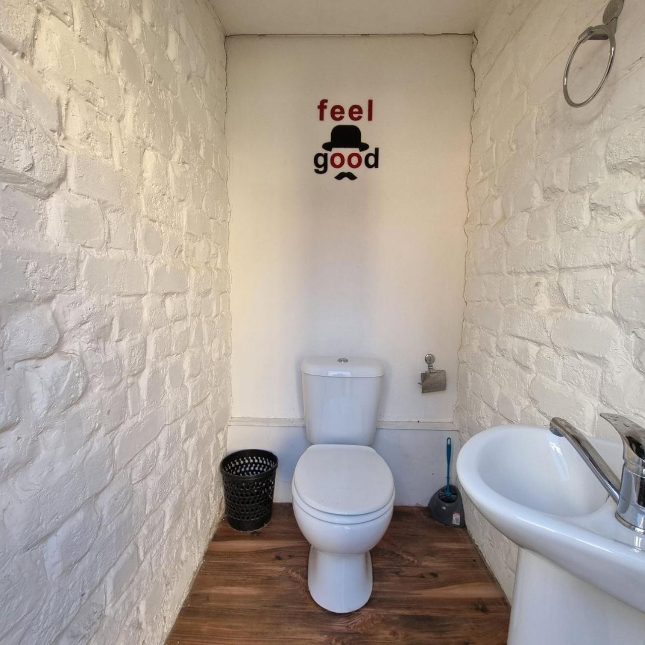 Sim Sim Hostel & Guest House Near The Church Samarkand Esterno foto